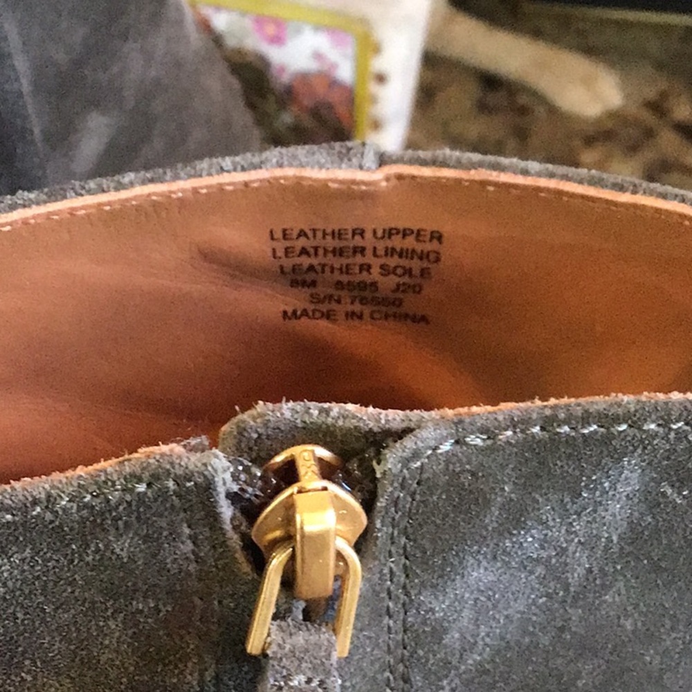 Tory Burch Olive Suede Olive Green Ankle Boots - Picture 5 of 8